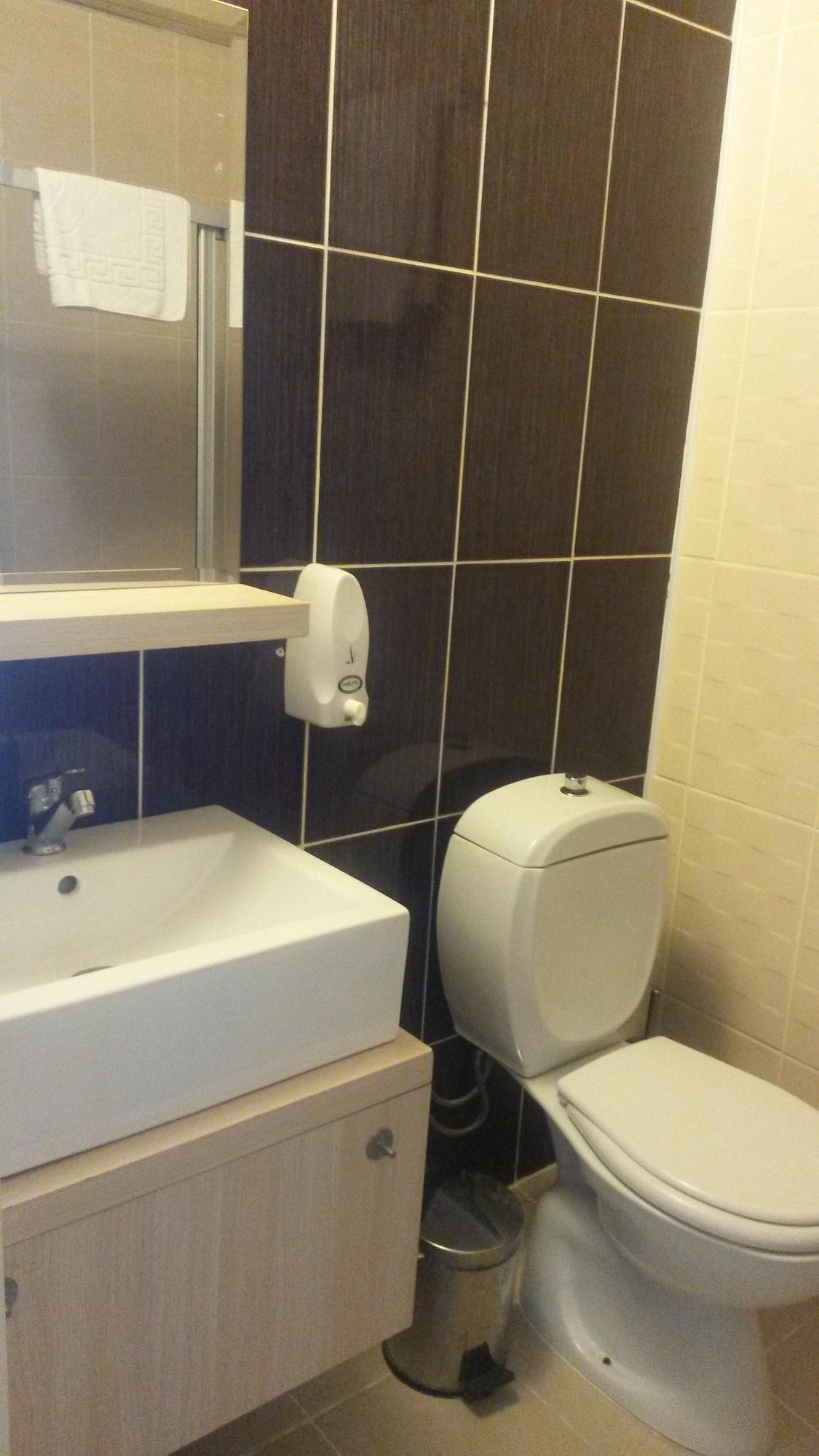 דמרה Winecity Hotel מראה חיצוני תמונה