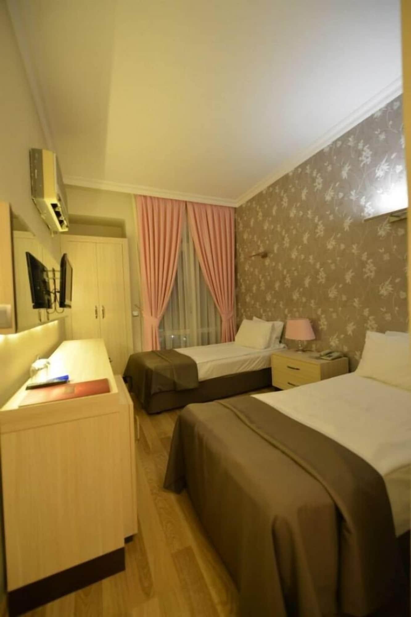 דמרה Winecity Hotel מראה חיצוני תמונה