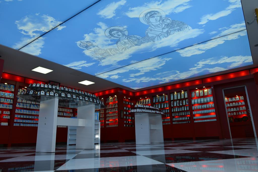 דמרה Winecity Hotel מראה חיצוני תמונה