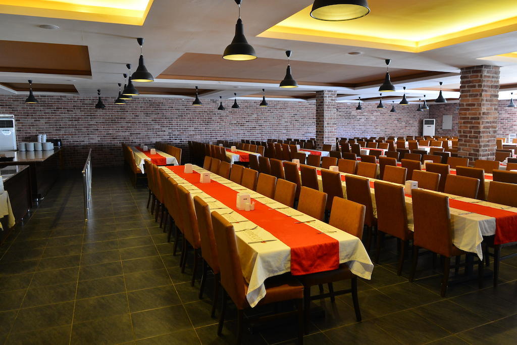 דמרה Winecity Hotel מראה חיצוני תמונה