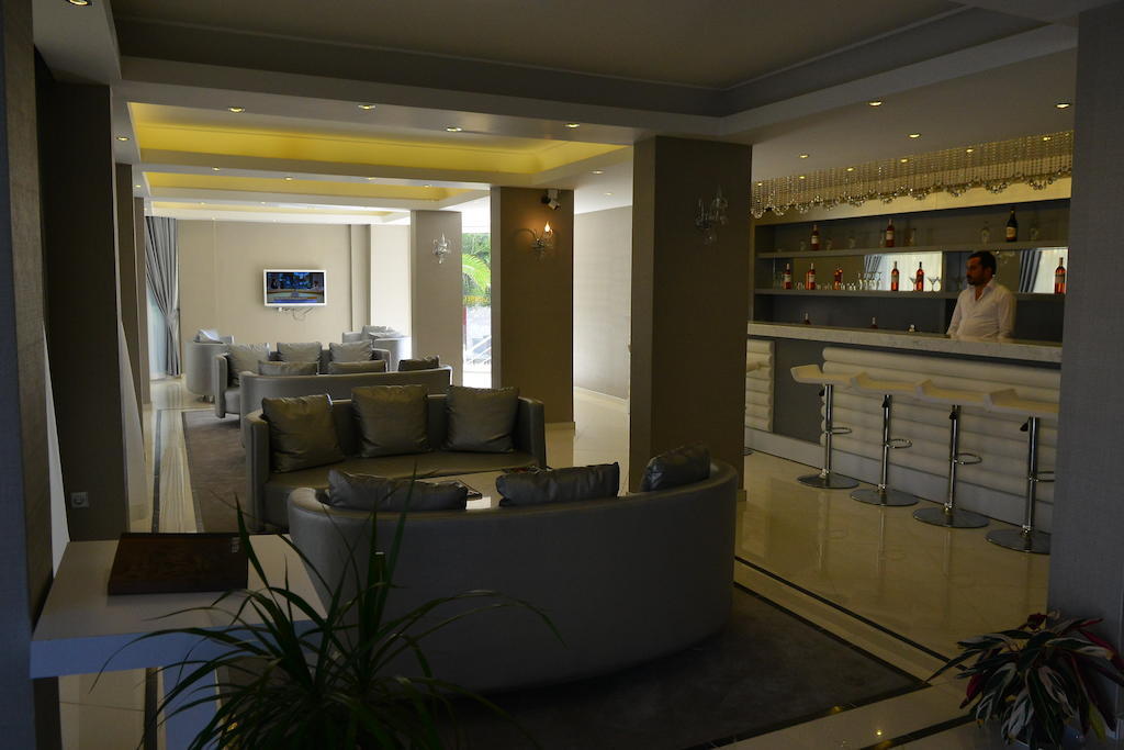 דמרה Winecity Hotel מראה חיצוני תמונה