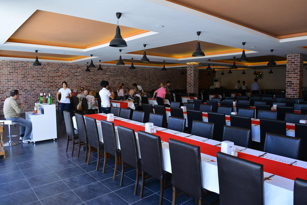 דמרה Winecity Hotel מראה חיצוני תמונה