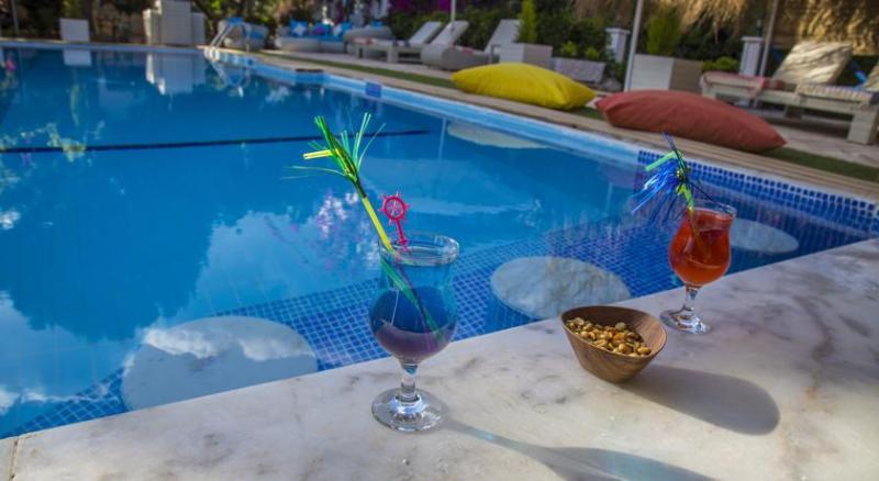 דמרה Winecity Hotel מראה חיצוני תמונה