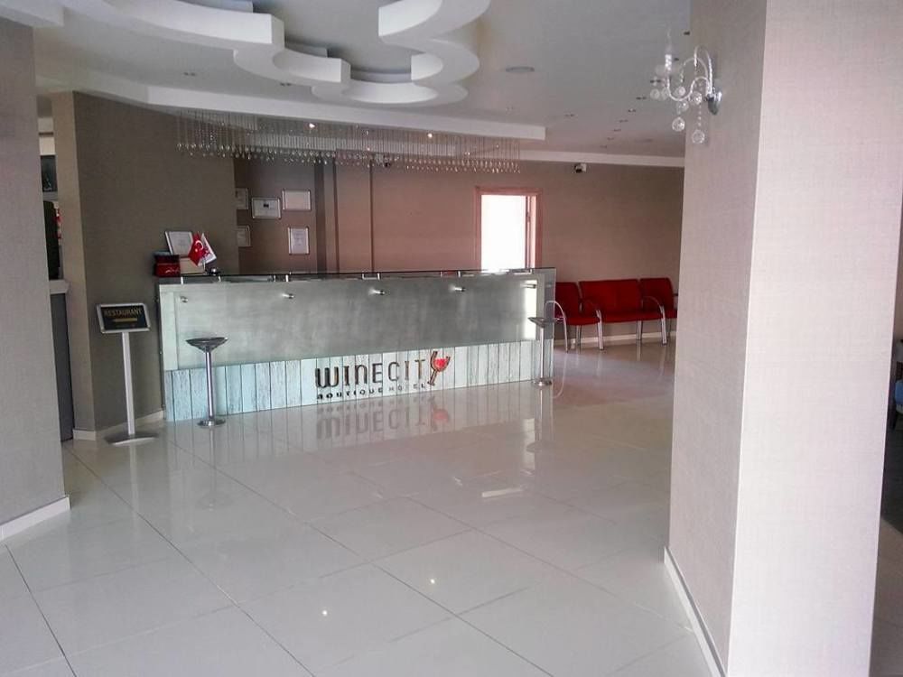 דמרה Winecity Hotel מראה חיצוני תמונה