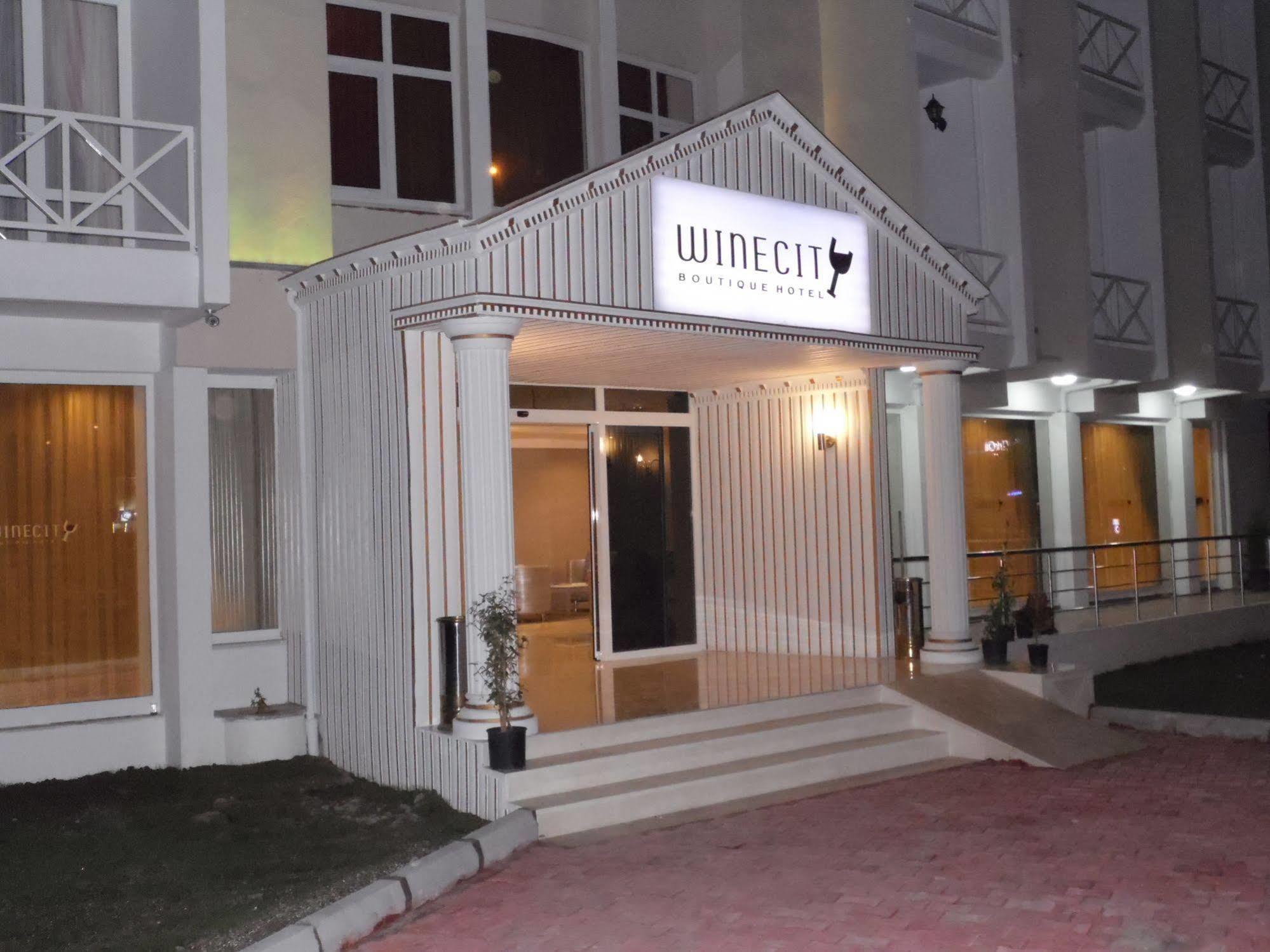 דמרה Winecity Hotel מראה חיצוני תמונה