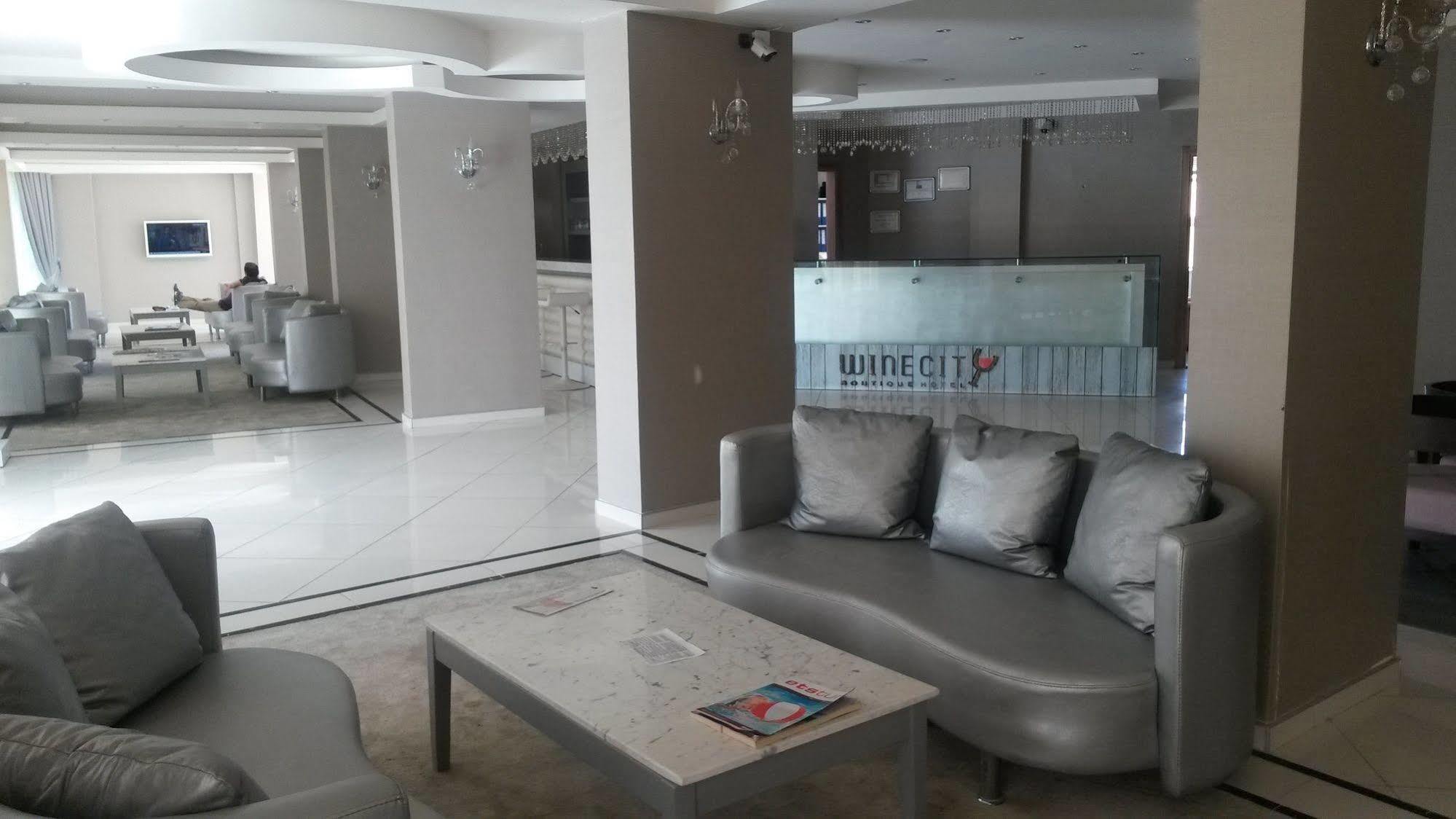 דמרה Winecity Hotel מראה חיצוני תמונה